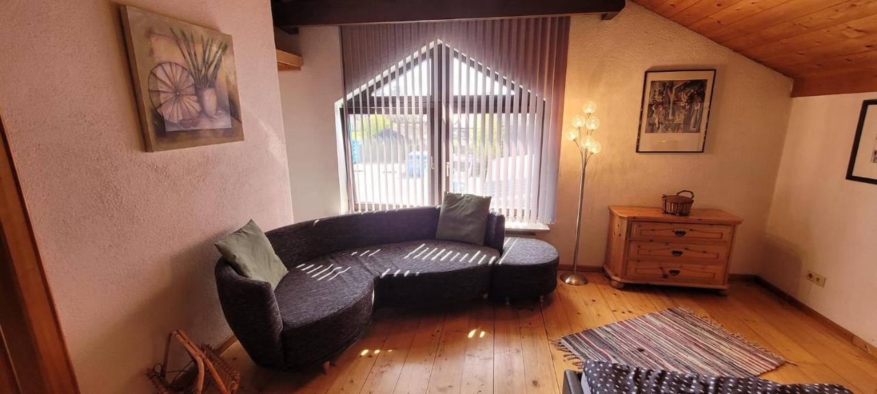 Ferienzimmer / Monteurzimmer Neumarkt Am Wallersee Extérieur photo